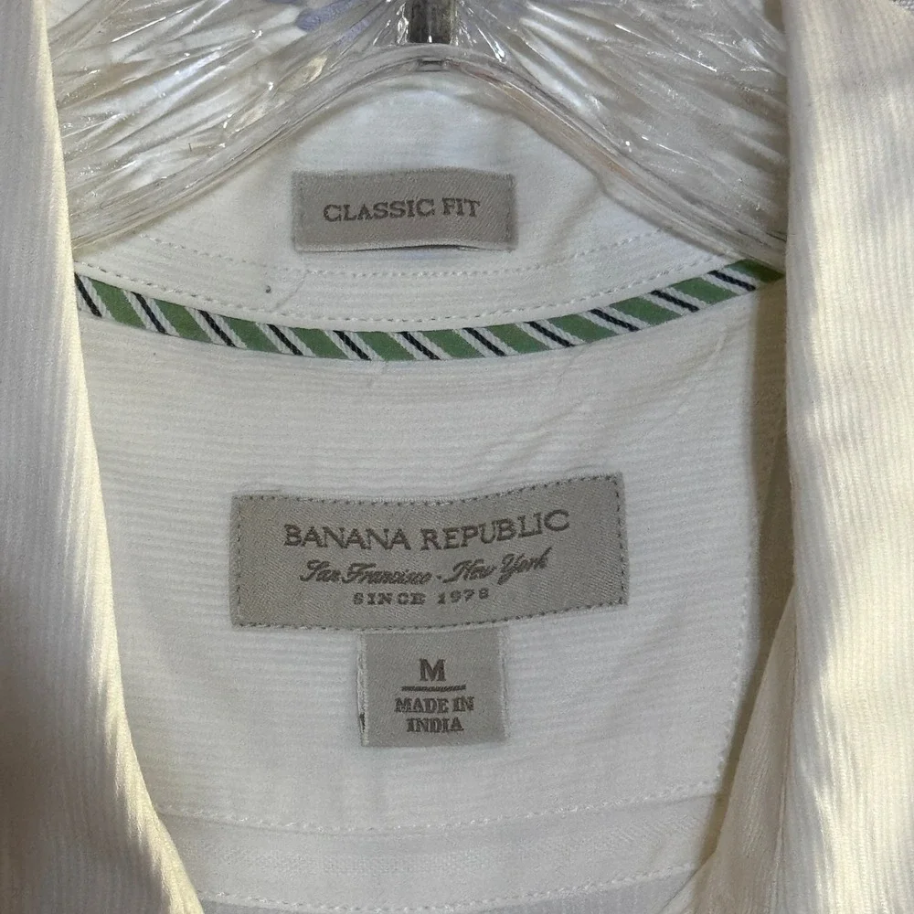 Banana Republic Embroidered Shirt Mens M Cream Classic Fit Guayabera Coastal